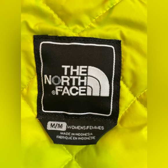 North Face Womens long puffer jacket in navy size medium - Picture 4 of 6